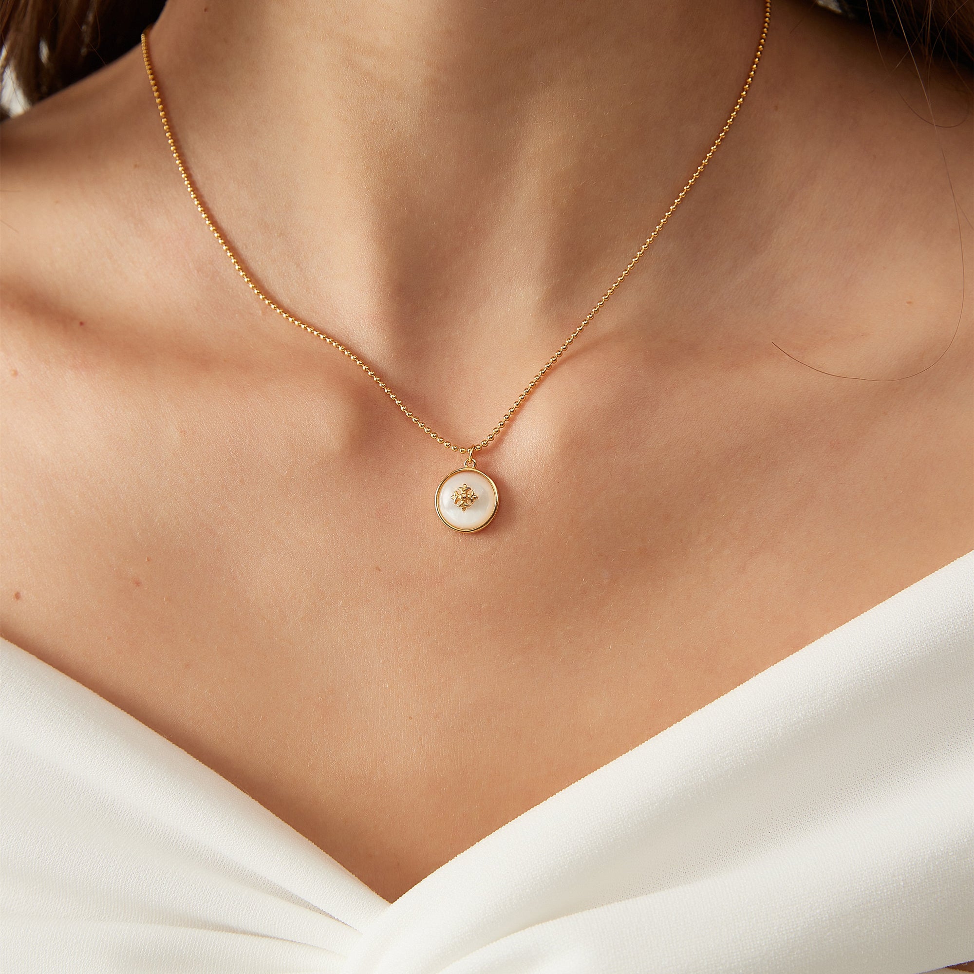 Elegant Mother of Pearl Necklace-4