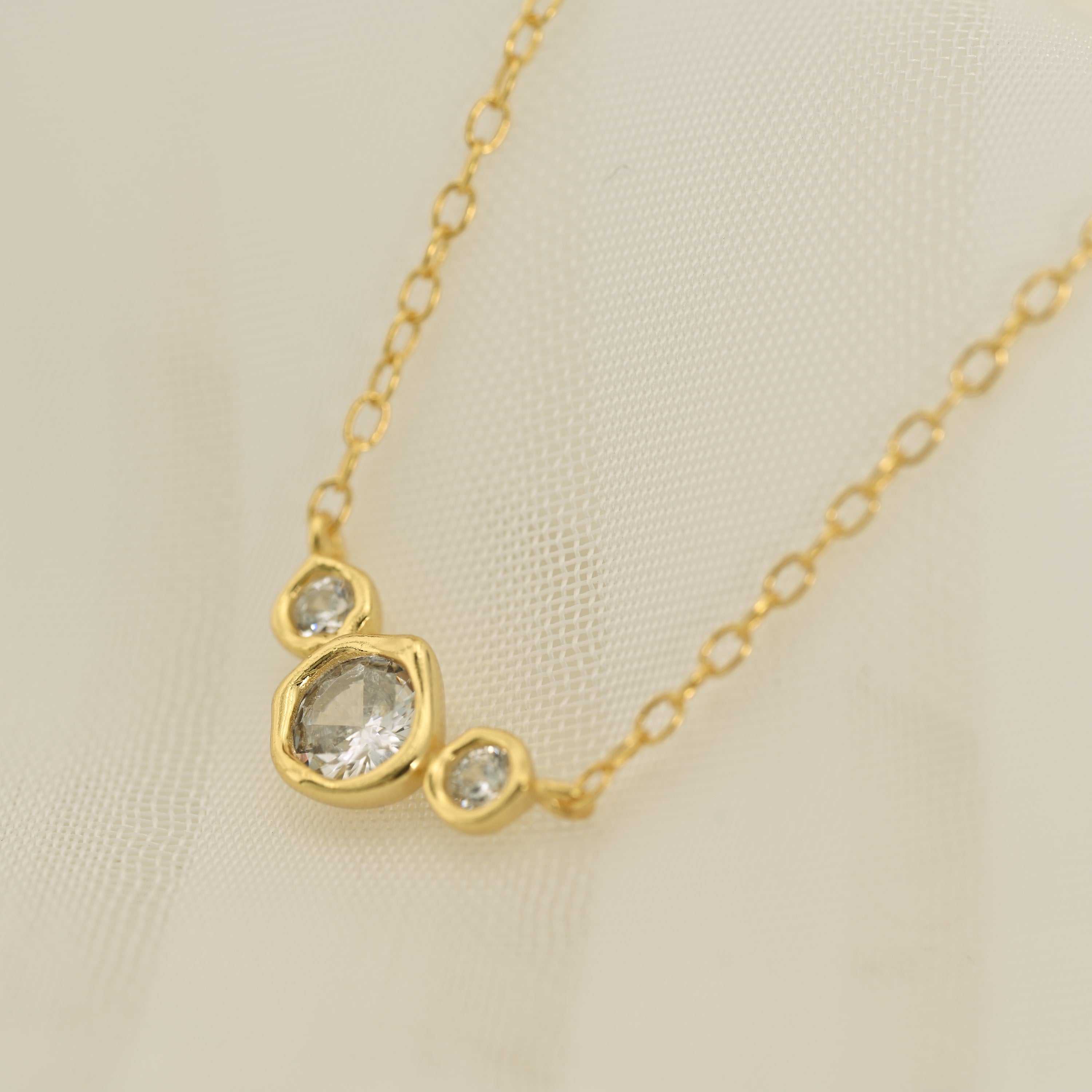 Three Diamonds Necklace