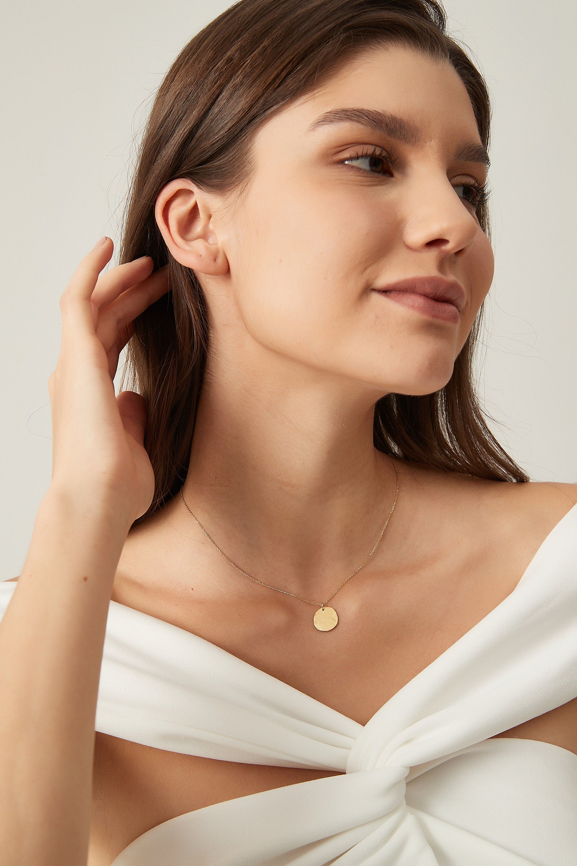 Hammered Circle Disc Pendant Necklace
