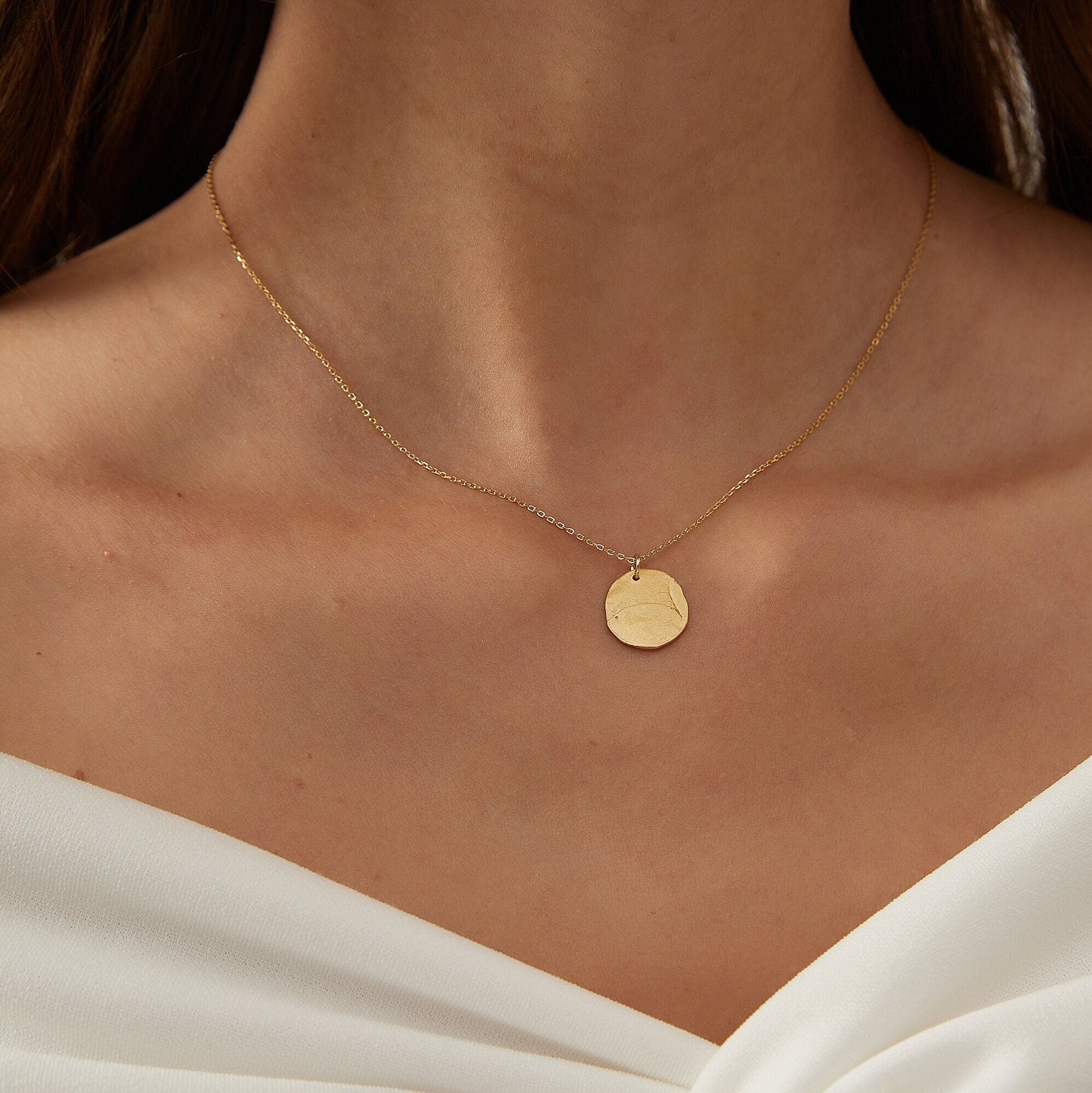 Hammered Circle Disc Pendant Necklace