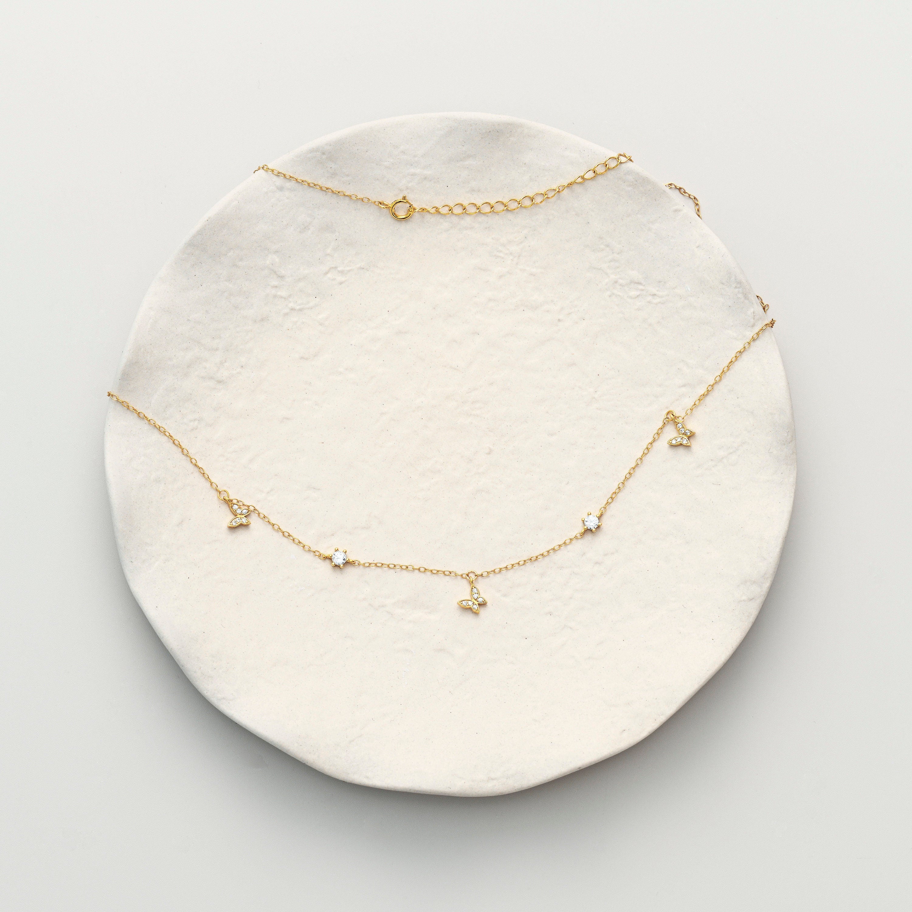 Butterfly Charm Necklace, Dainty Necklace, Gift for her, Birthday Gifts, Gifts for Mom, Bridesmaid Gifts, Anniversary Gifts, K0008