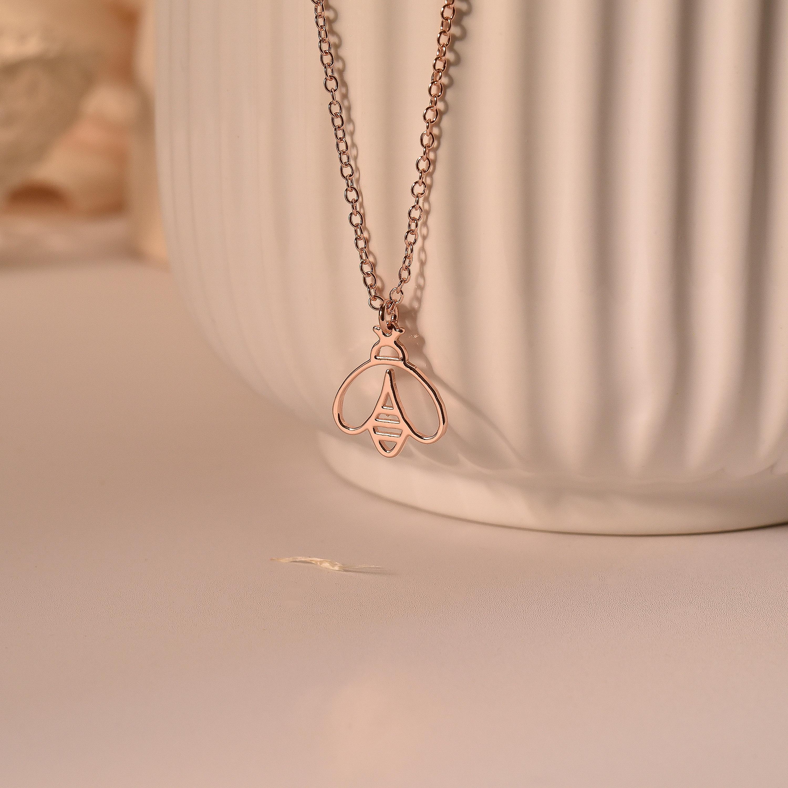 Bee Necklace, Dainty Bumble Bee Necklace, Honey Bee Charm Necklace, Anniversary Gifts, Gifts for Mom, Birthday Gifts, Gifts for Her, GS0020