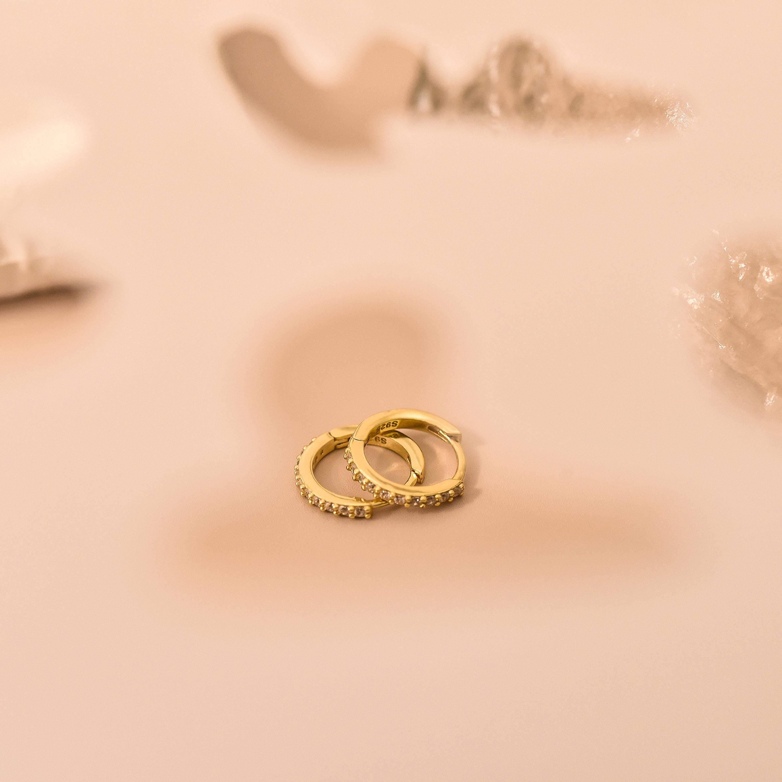 18K Gold Hoop Earrings, Huggie Earrings, Diamond Huggies, Wedding Gift, Gift for Her, Gift for Mom, Birthday Gifts, K0077