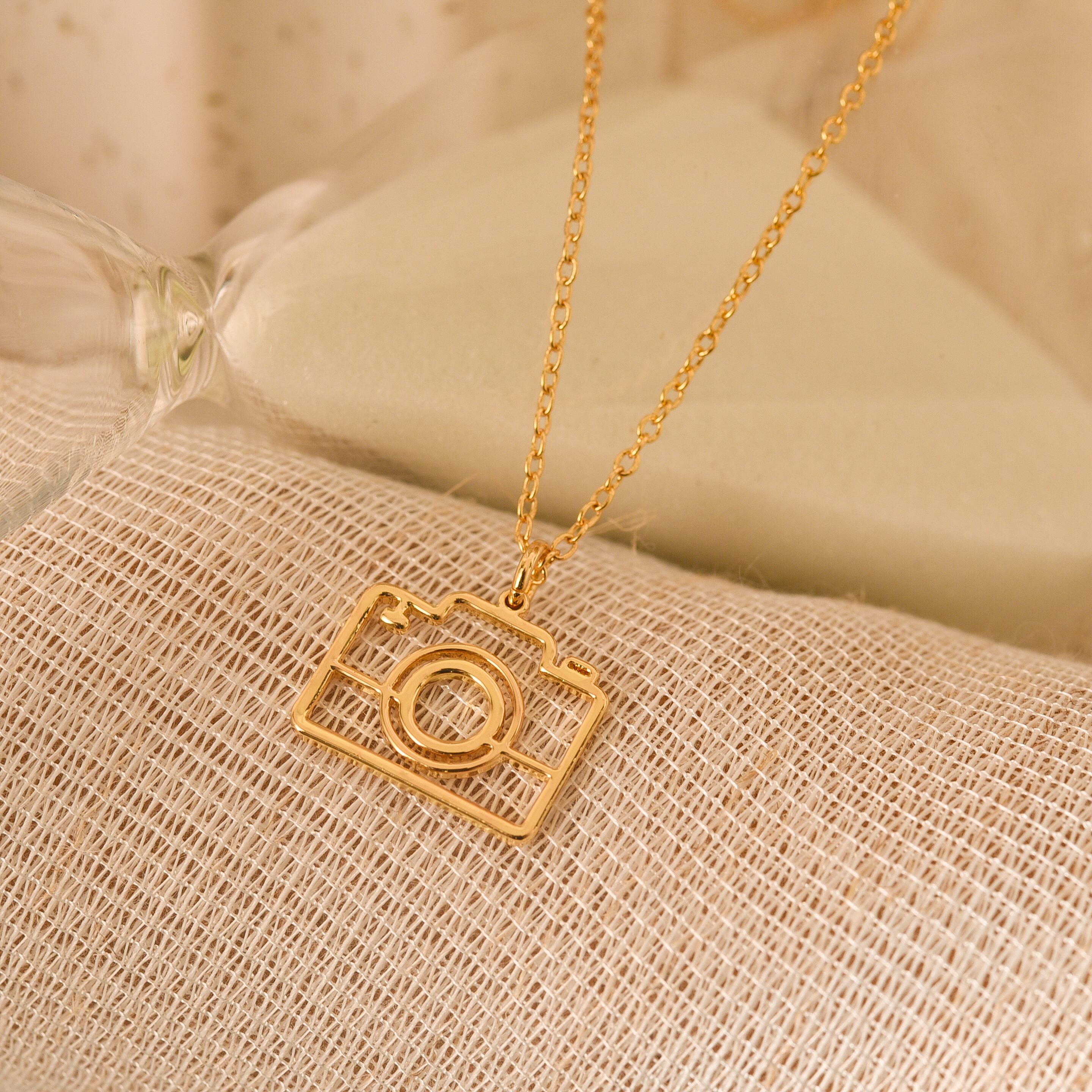 Camera Necklace, Camera Charm, Necklace for Photographer, Travel Necklace, Graduation Gift, Photographer Gift, GS0059