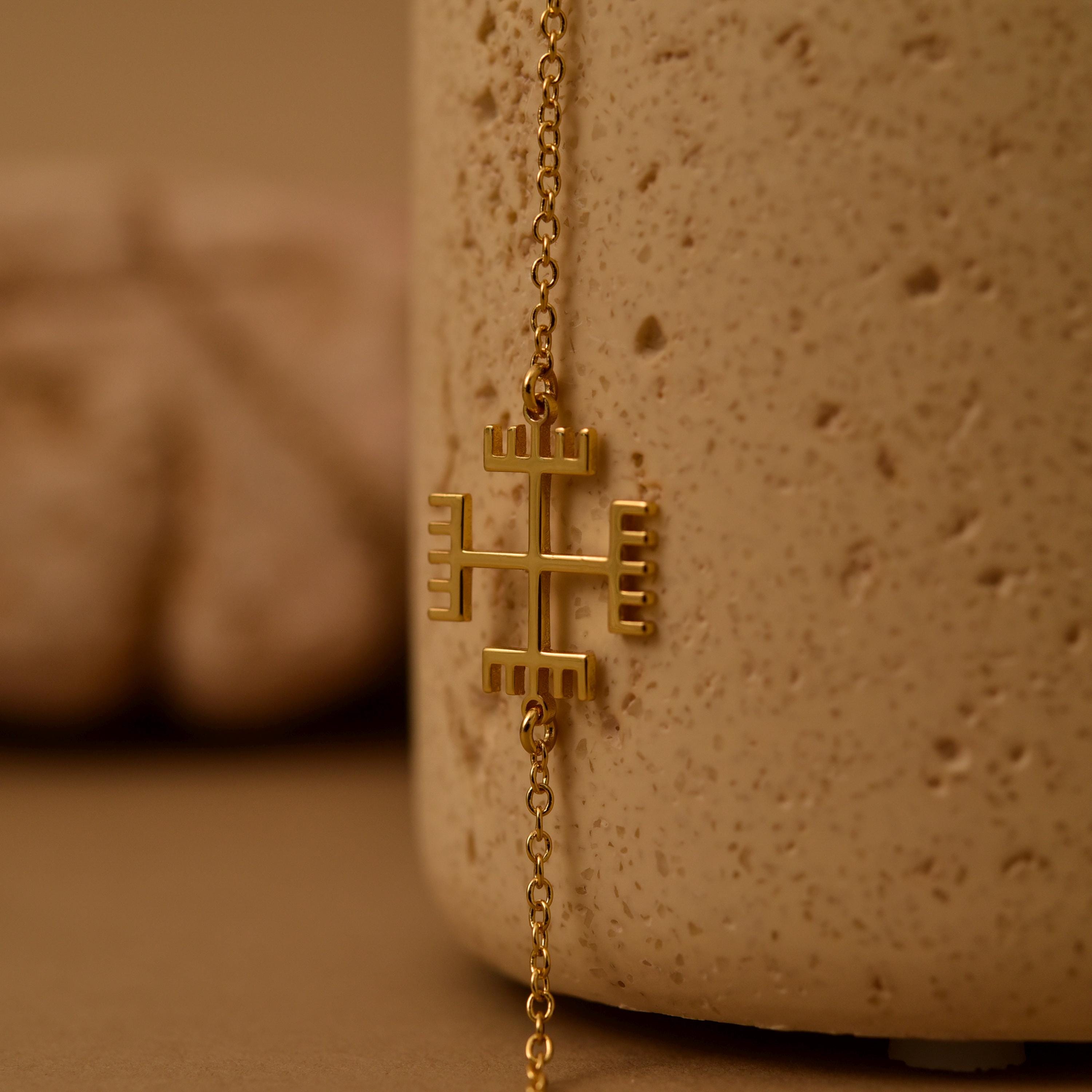 18K Gold Hands of God Bracelet, Spiritual Gold Chain, Minimalist Bracelet, Protection Bracelet, Unique Gift for Her, GS0111