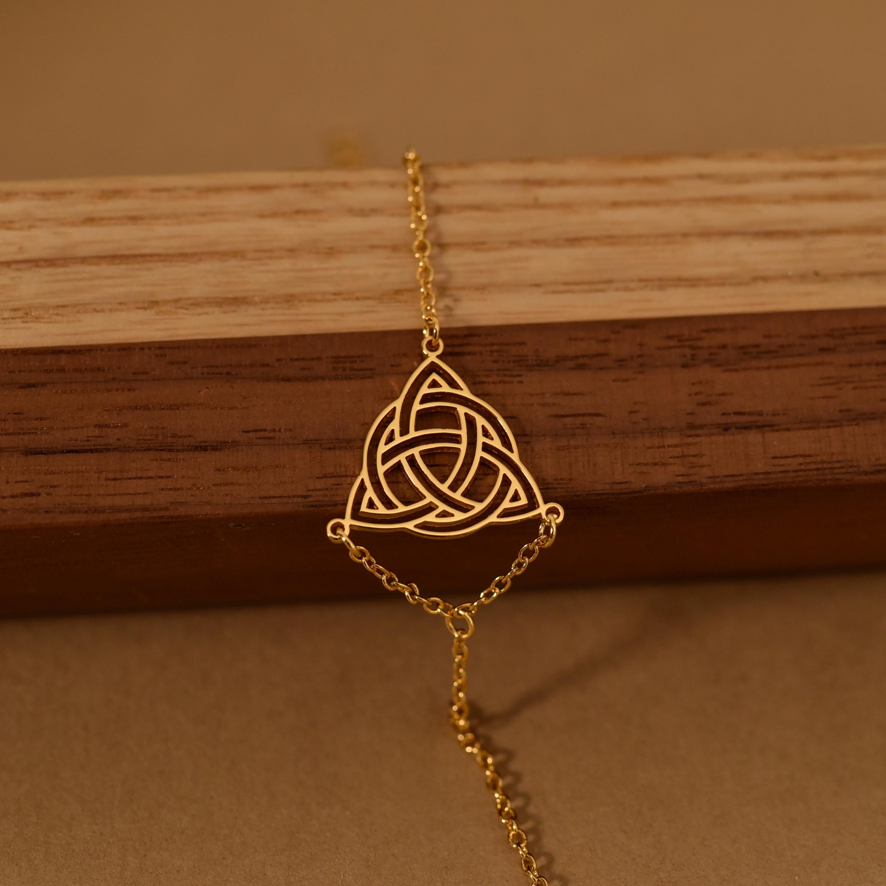 18K Gold Triquetra Bracelet, Celtic Knot Jewelry, Trinity Symbol Bracelet, Norse Viking Jewelry, Spiritual Gift for Women and Men, GS0116