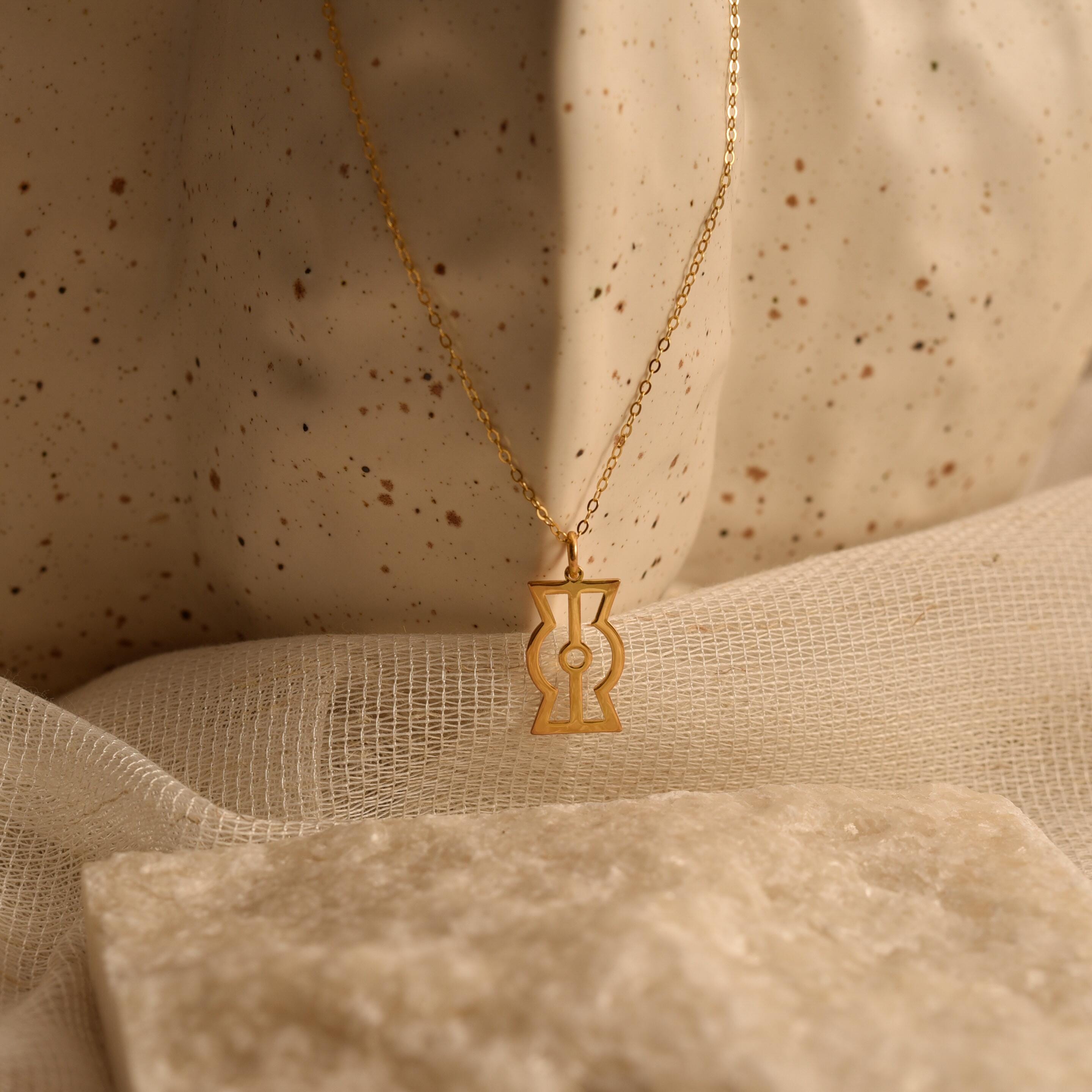 Ollin-Movement Necklace