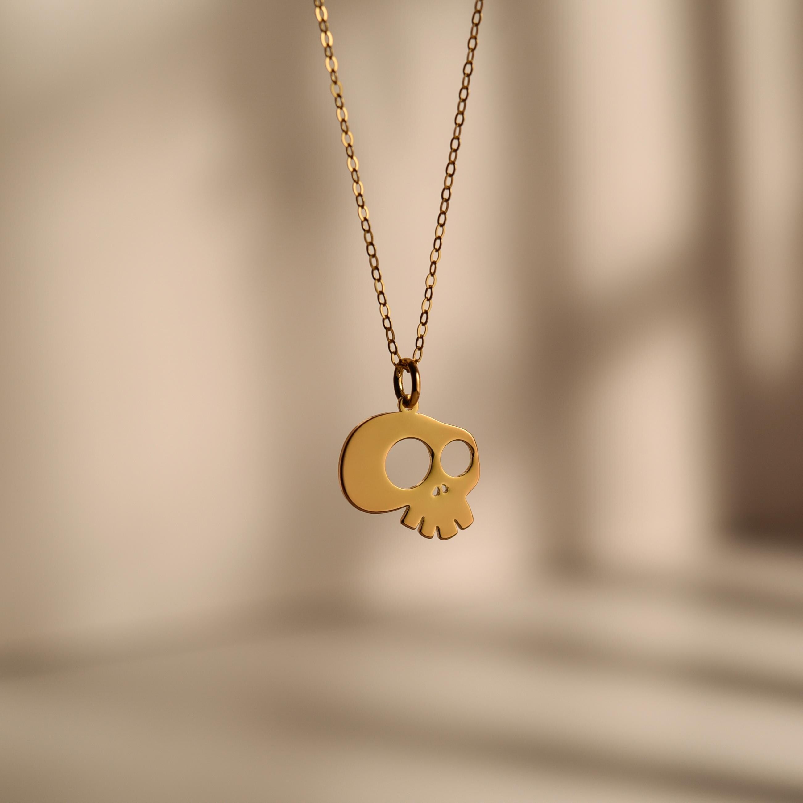 Skull Pendant Necklace