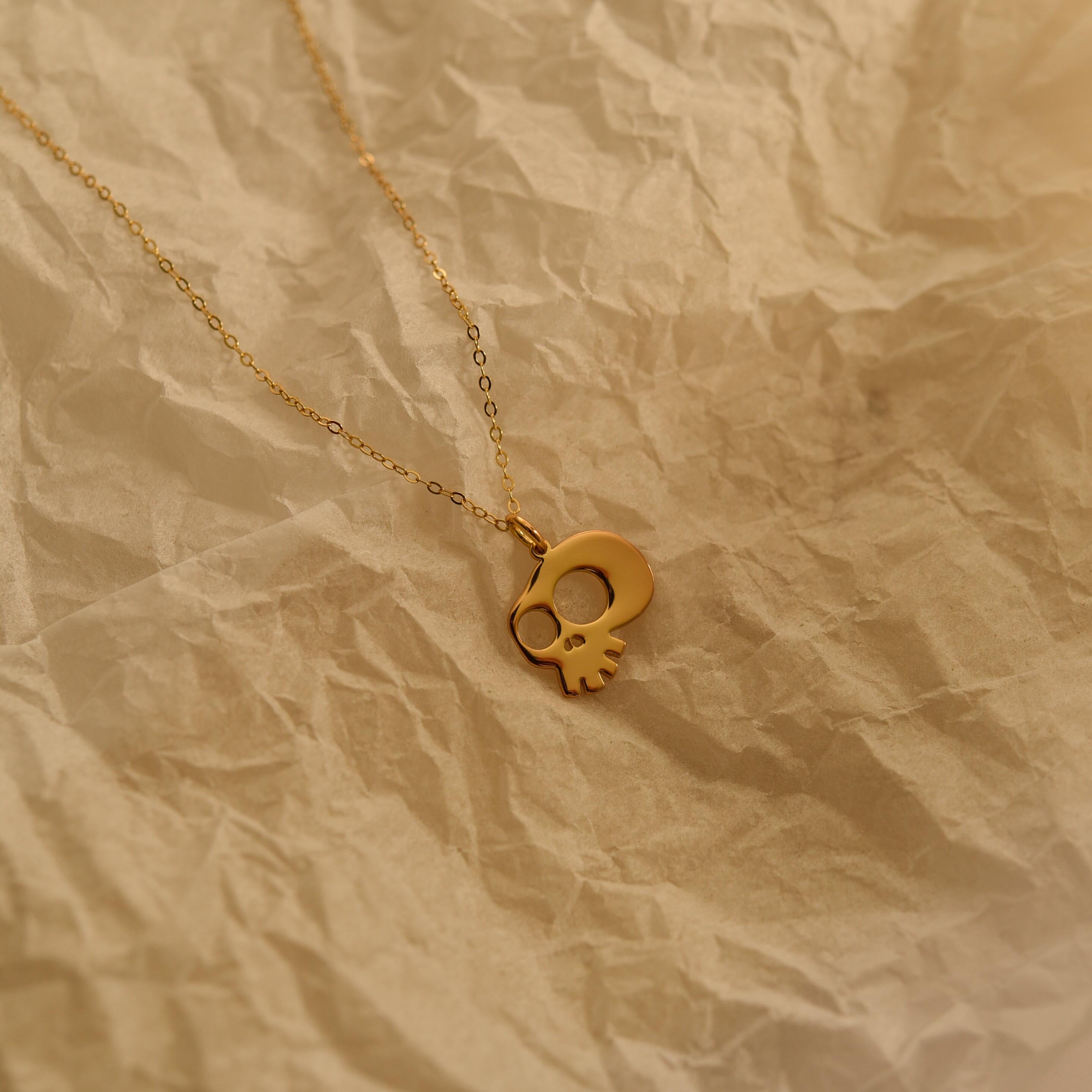 Skull Pendant Necklace