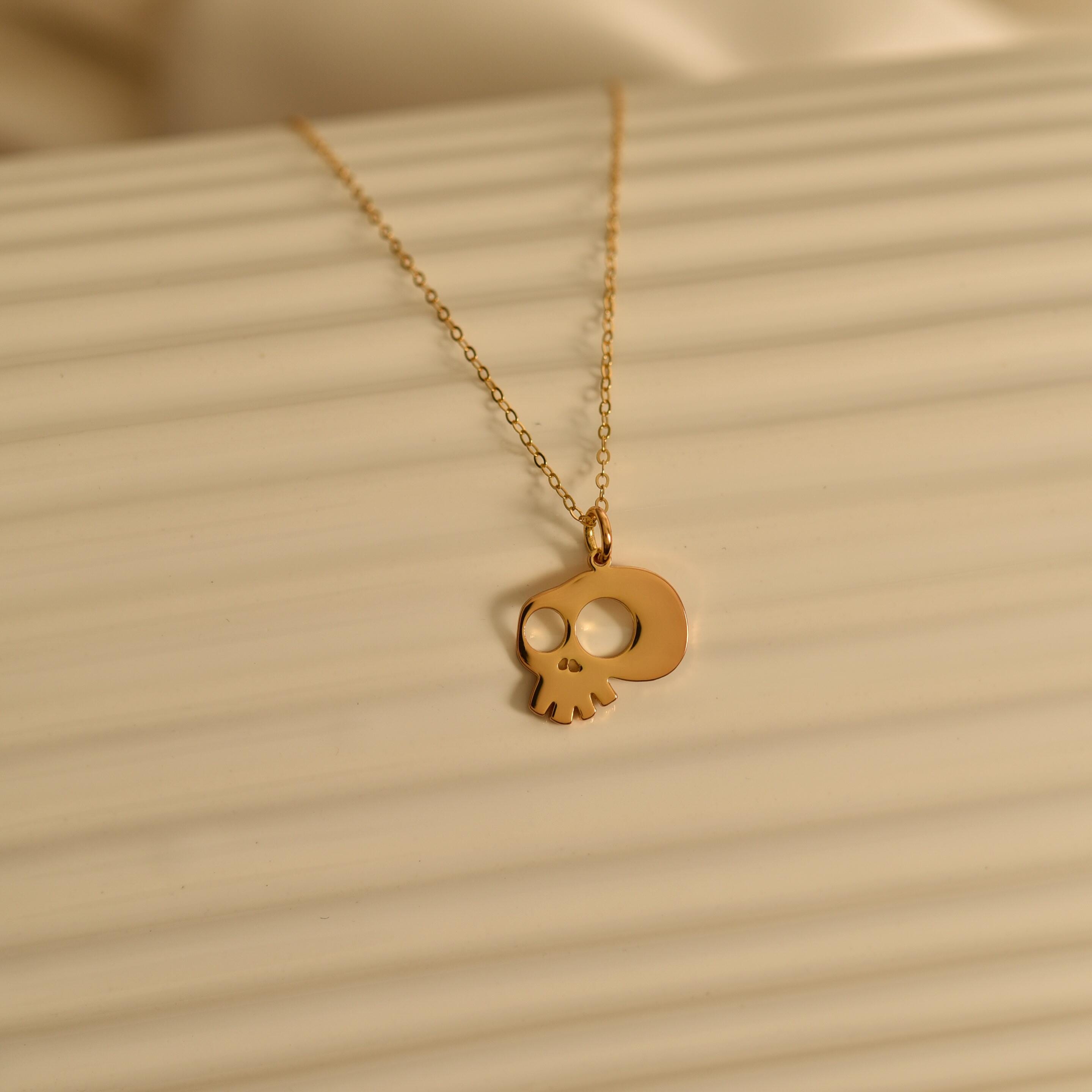 Skull Pendant Necklace