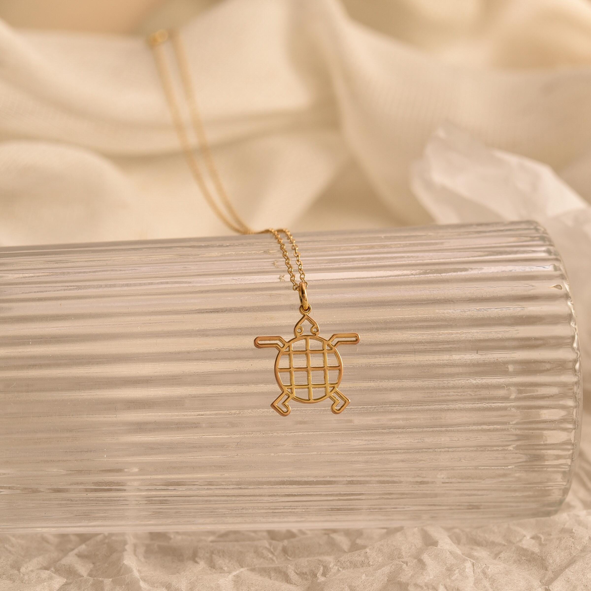 18K Gold Turtle Necklace, Aztec Jewelry, Handmade Pendant, Gift for Her, Fashion Accessory, Cultural Inspired Necklace, GS0160