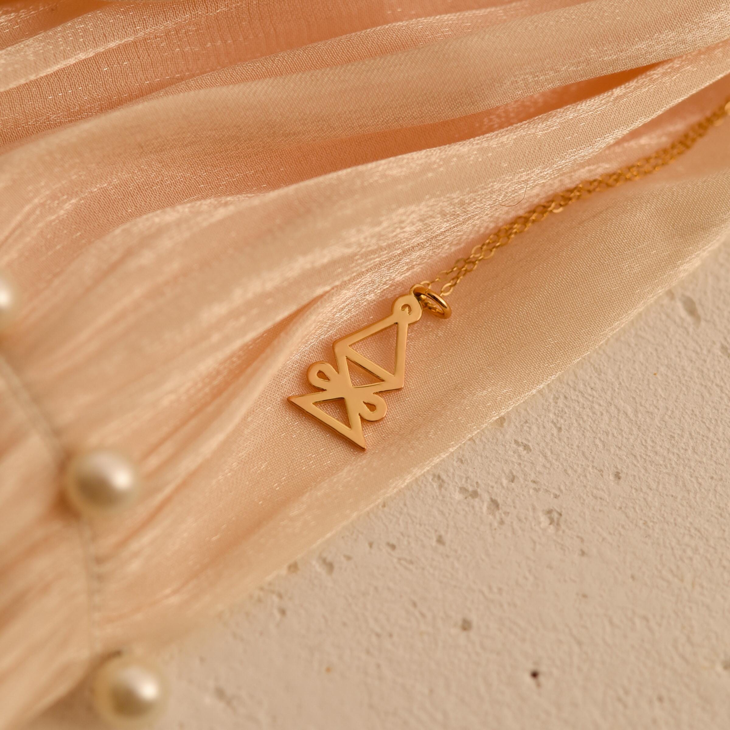 Halu Necklace