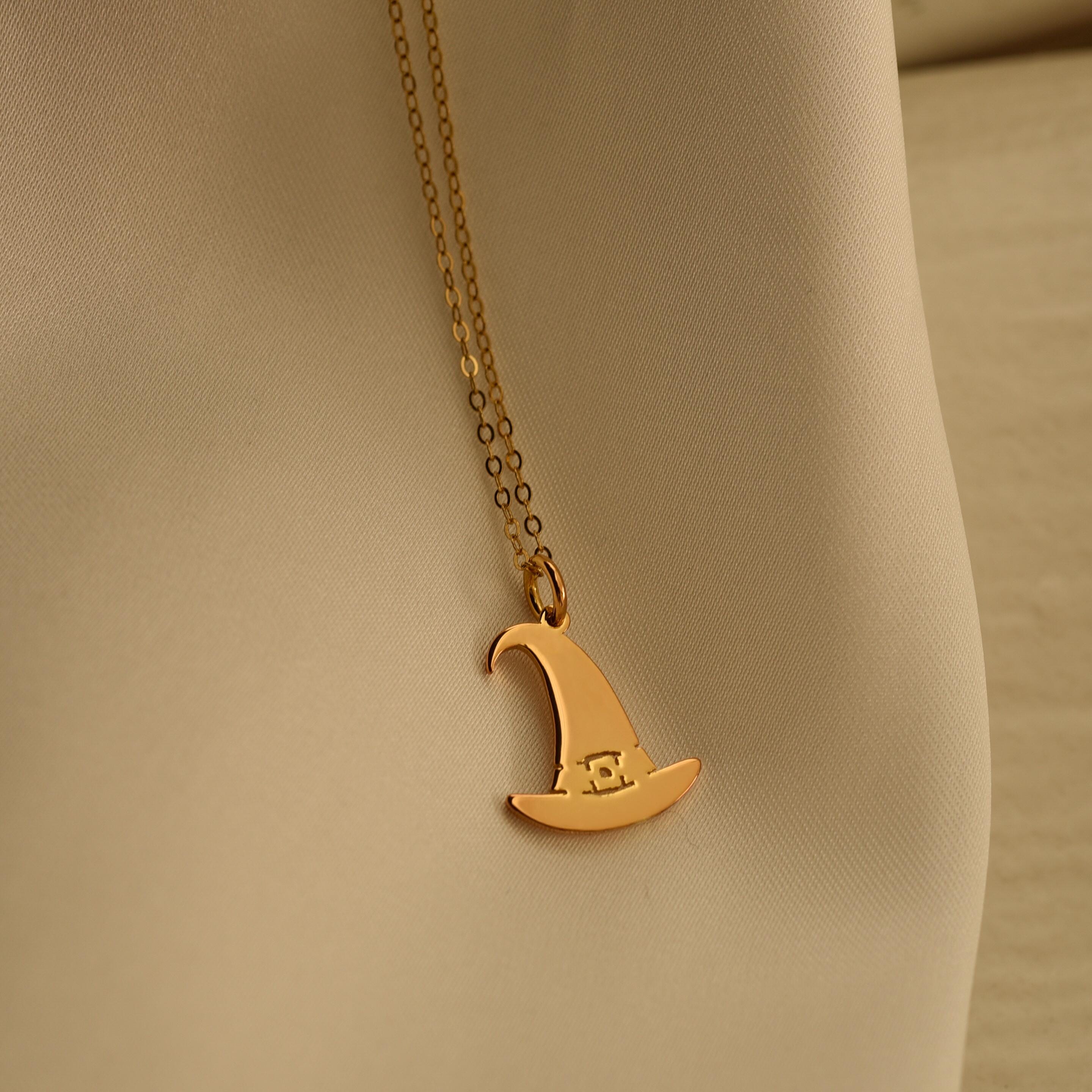 itch Hat Pendant Necklace