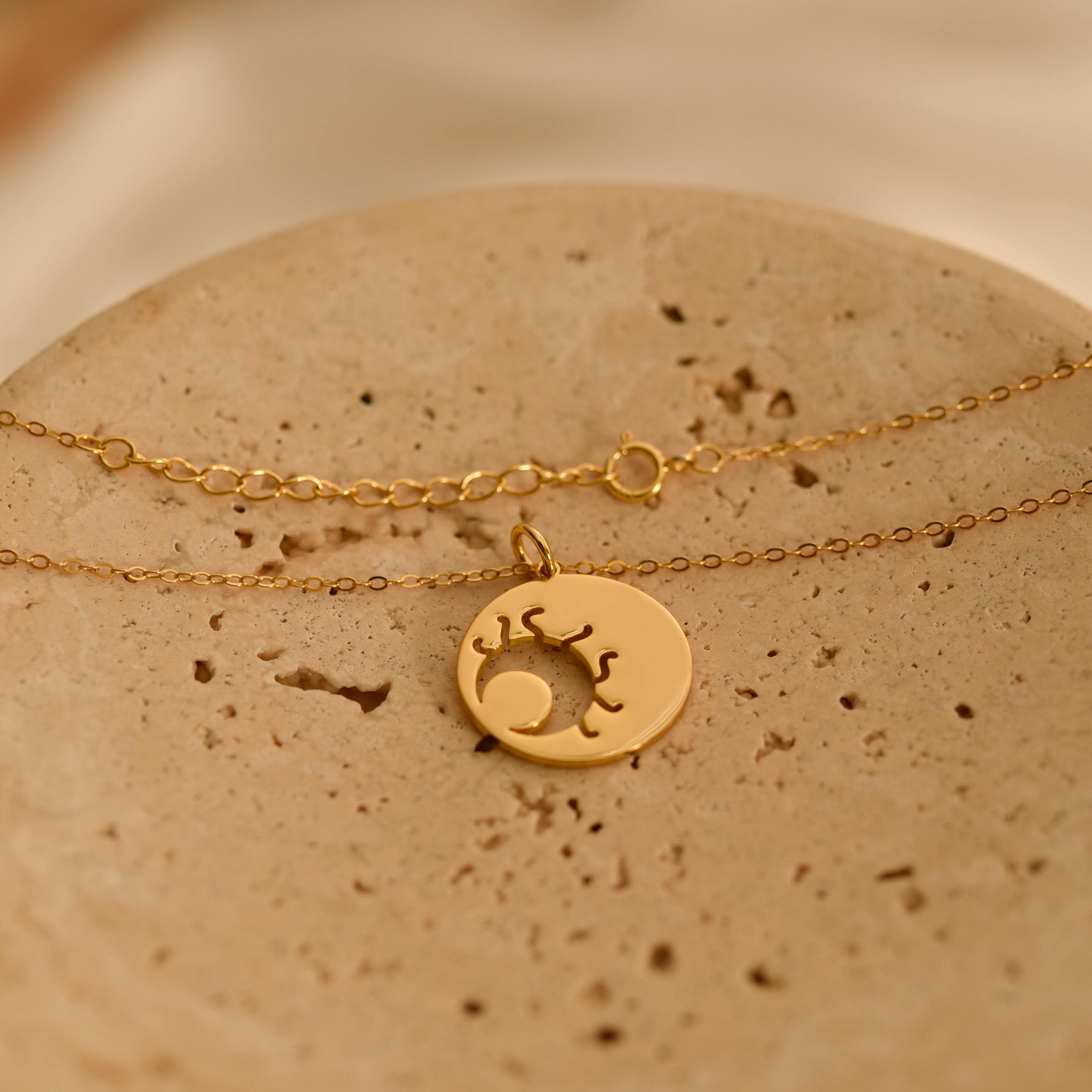 Eyeball Pendant Necklace